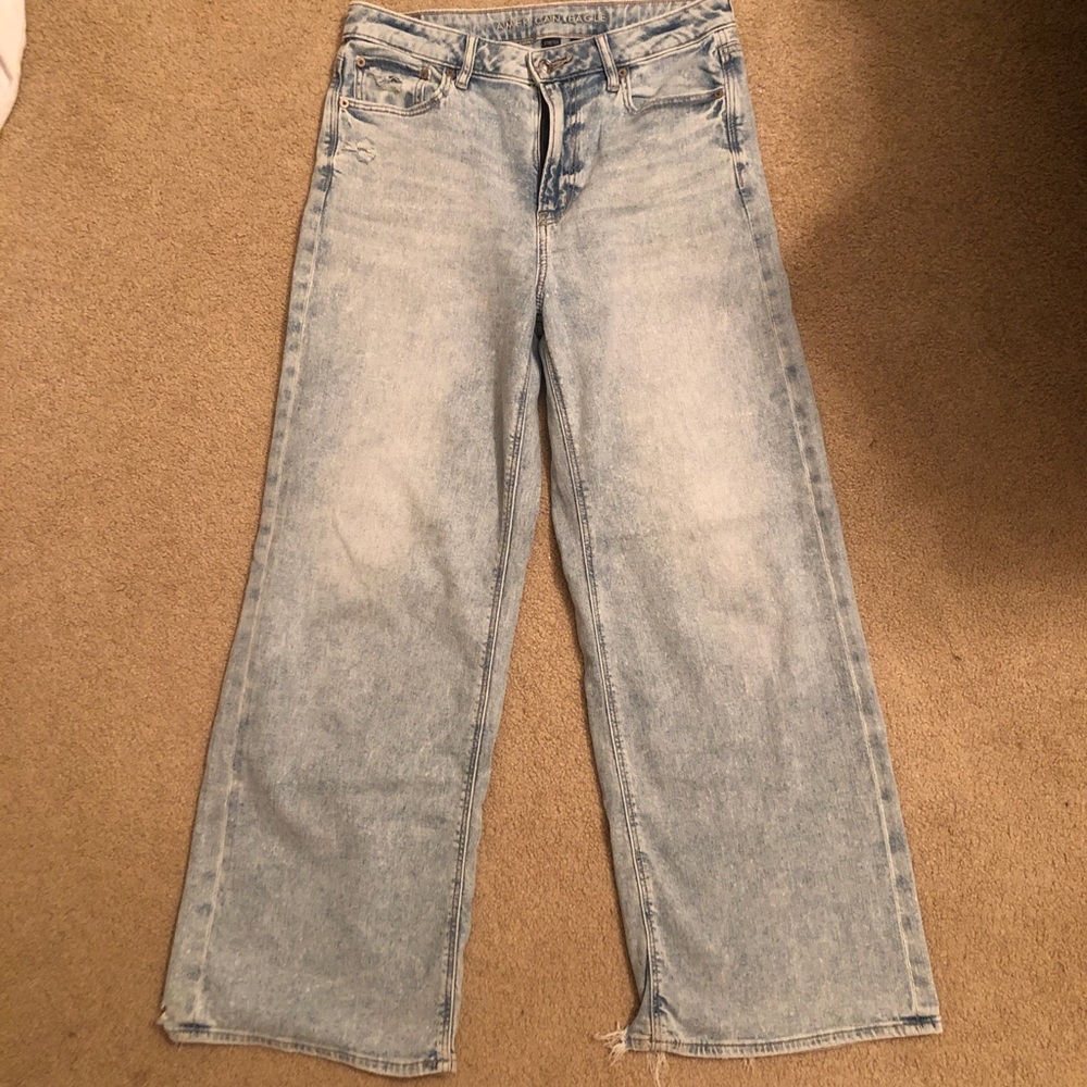 American Eagle Outfitters Light Wash Super High Rise Baggy Wide Leg Jeans